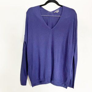 Vince v-neck ligth weigth merino wool sweater size medium